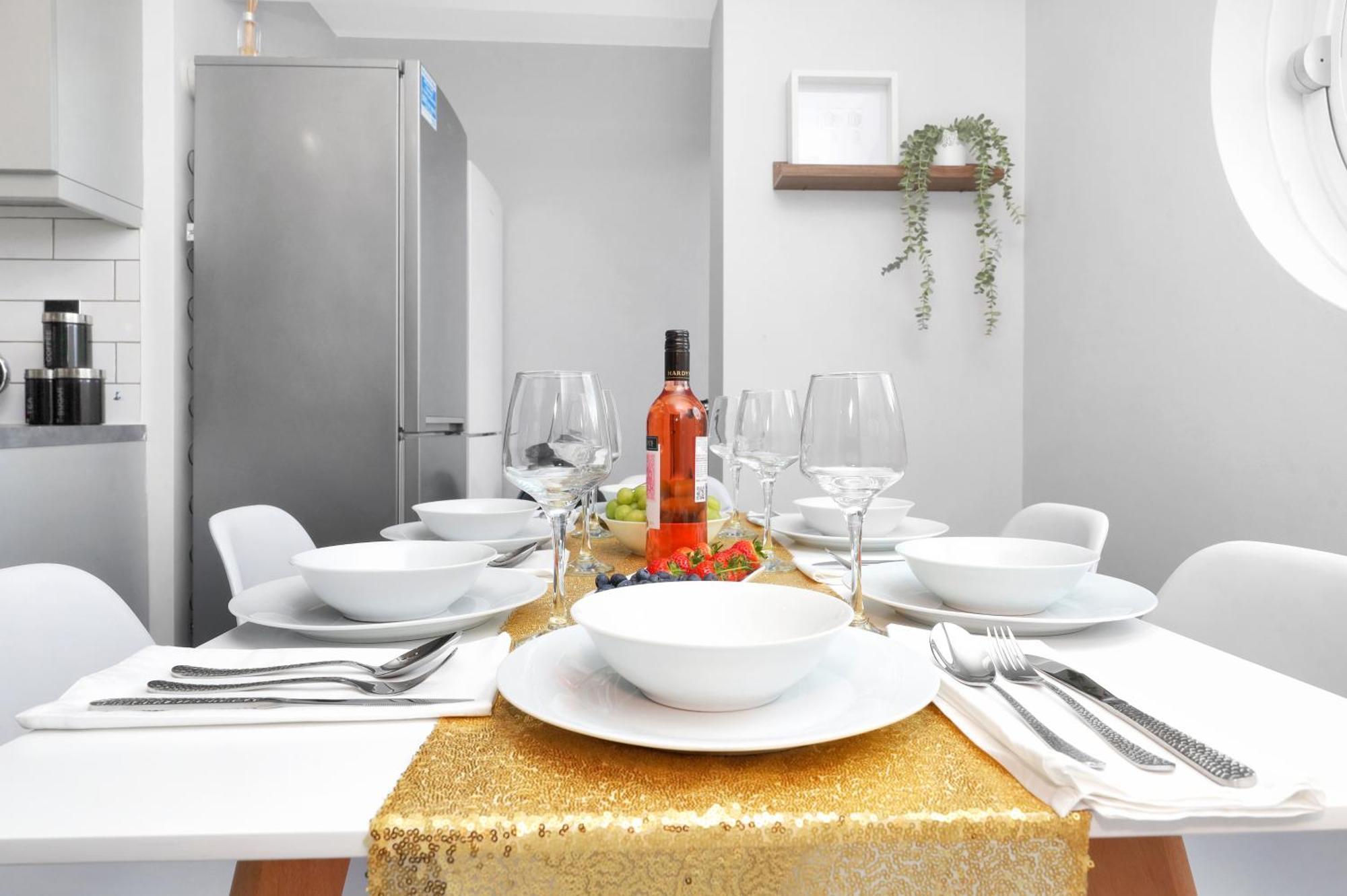 Waterside 4 Bed Apartment London Exterior foto